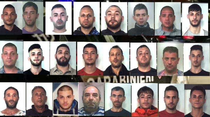 Operazione “Bivio”: manager e turni a rotazione per garantire la continuità dello spaccio. FOTO e VIDEO