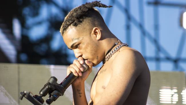 Freddato in strada con colpi di arma da fuoco: addio a XXXTentacion