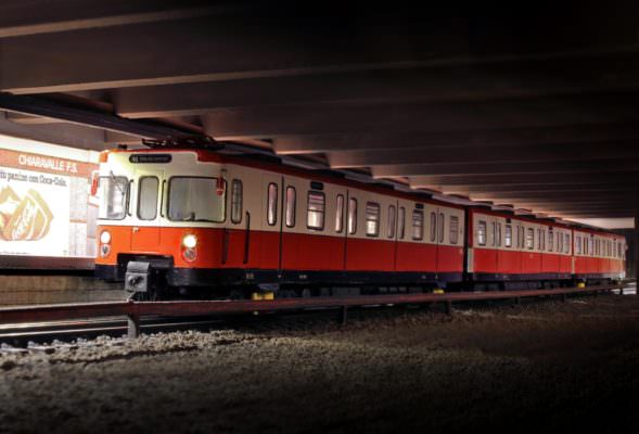 Paura in metro: genitori salgono sul vagone ma dimenticano i figli sulla banchina