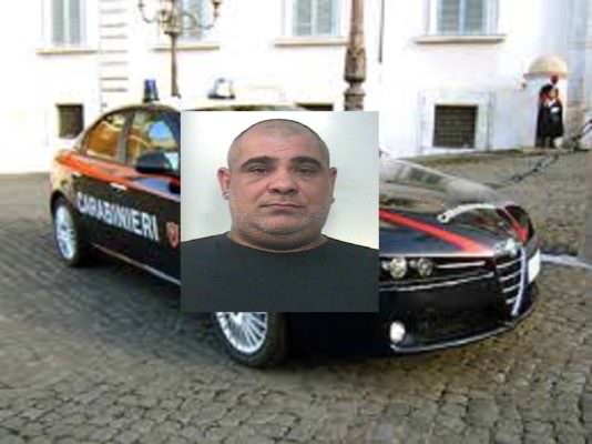 Hashish in casa, inutile la consegna di un barattolo: arrestato