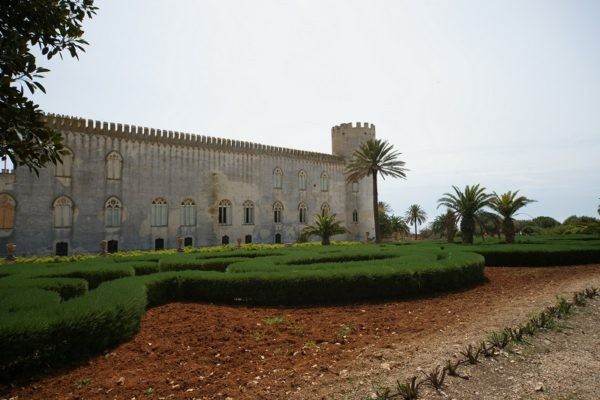 Castello di Donnafugata di nuovo aperto per i visitatori: ecco il nuovo REGOLAMENTO per la sicurezza