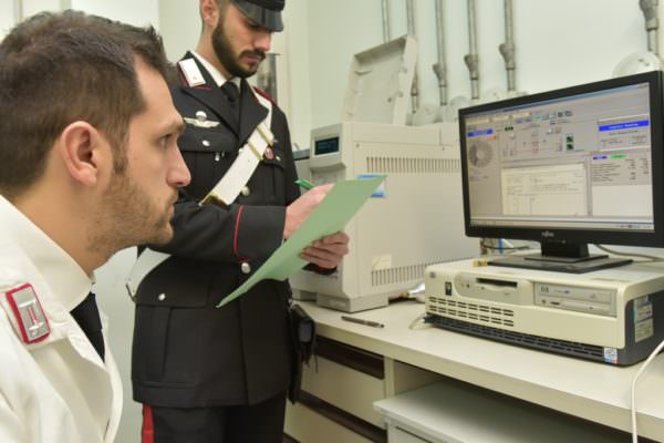 Scoperta crack house in un garage: in manette un 41enne