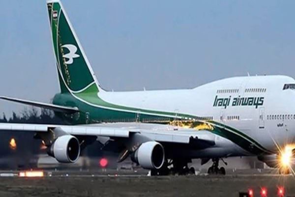 “Via il mio pranzo, mi ha preso a calci e pugni”: furiosa lite in aereo tra pilota e copilota