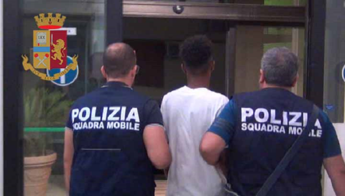 Arrestato richiedente asilo 19enne: spacciava marijuana davanti a una chiesa