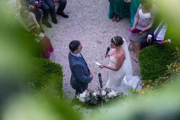 Boom di matrimoni stranieri, Sicilia terra d’amore: testimoni a pagamento e isola romantica