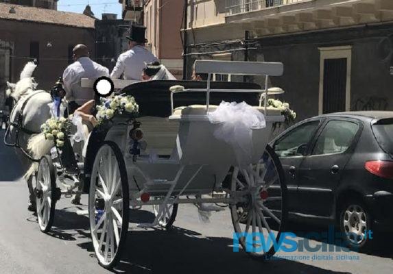 Catania capitale del “trash” tra matrimoni in carrozza e diciottesimi in limousine