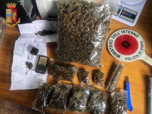 Finta associazione sportiva usata per spacciare: denunciati 2 pregiudicati