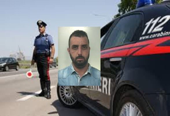 I proprietari chiedono di rientrare in casa, lui aggredisce i carabinieri: arrestato inquilino 34 enne