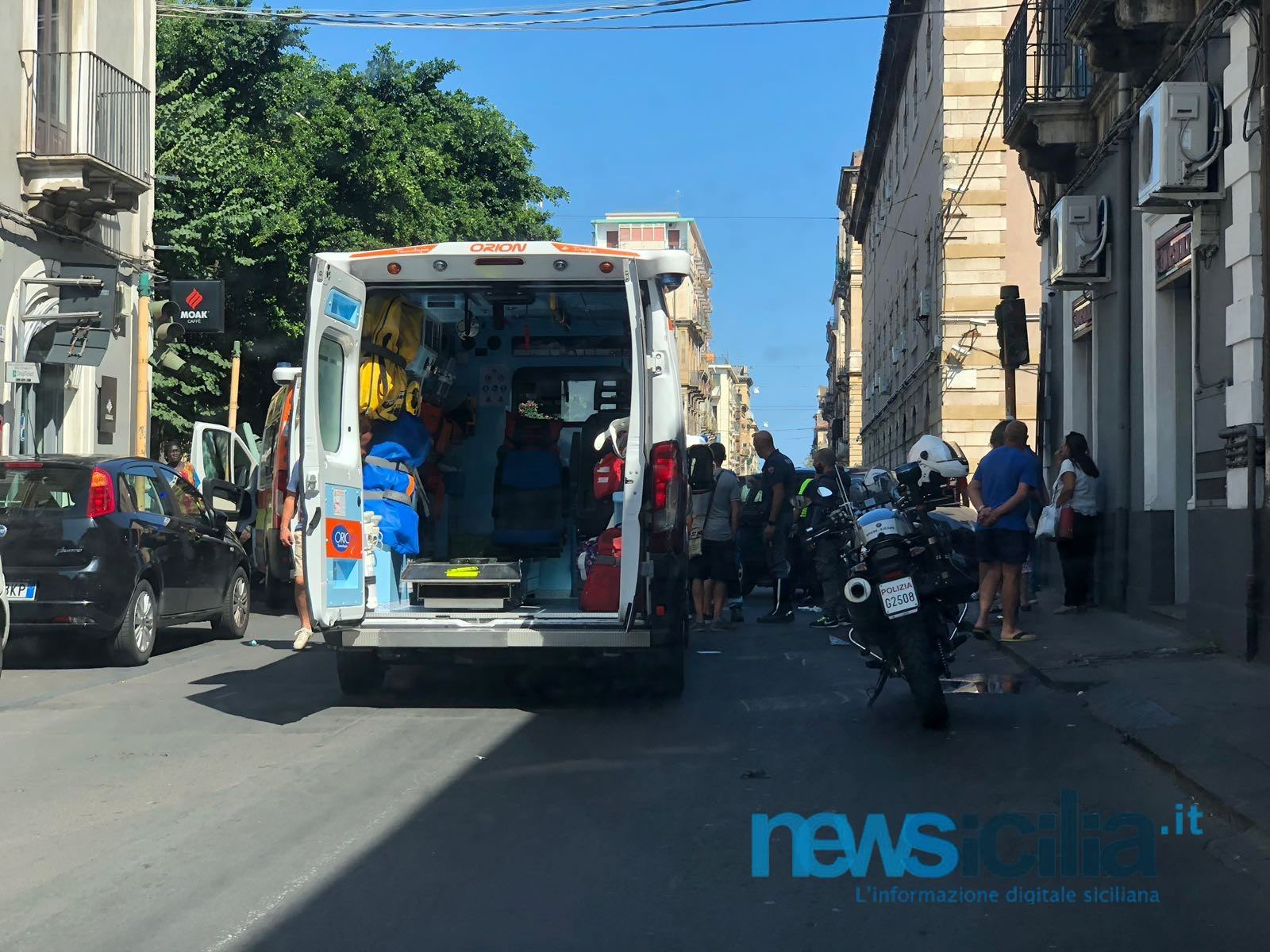 Catania, incidente tra via Sangiuliano e via Ventimiglia: sul posto ambulanze e polizia