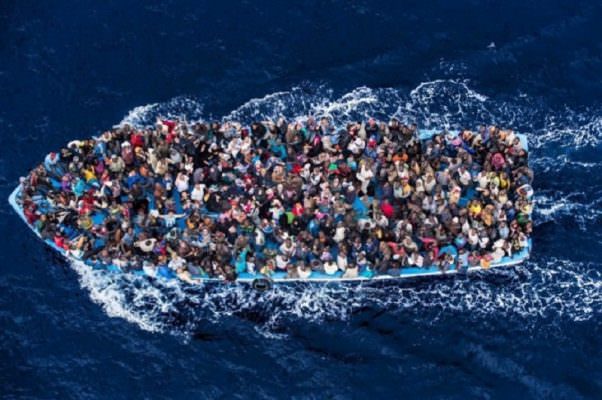 Naufragio a Lampedusa: morte 13 donne e altri dispersi tra cui 8 bambini