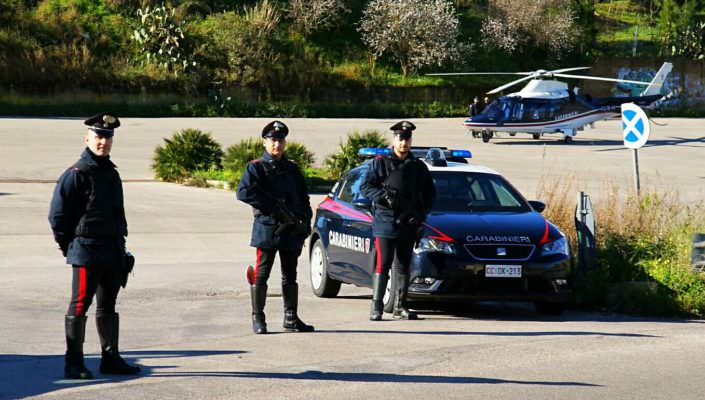 Ferragosto: alcol, droga e poi alla guida in autostrada. Controlli, sequestri, denunce e multe