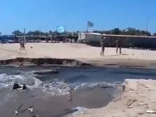 Scarico sospetto alla Playa di Catania, arriva la smentita: è un semplice torrente