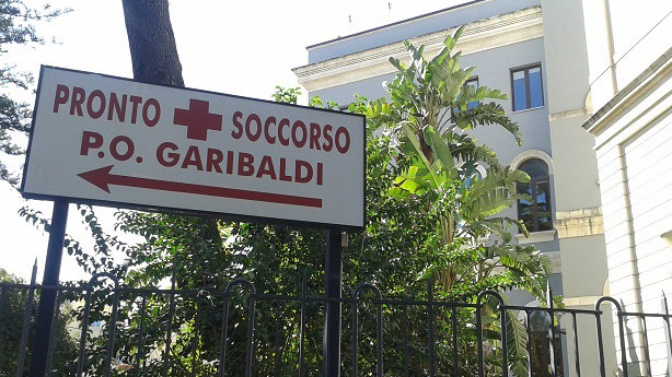 Migranti della Diciotti all’ospedale Garibaldi: registrati casi di polmonite, scabbia e tubercolosi