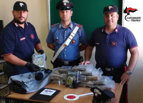 Cocaina in borsone impermeabile: oltre due milioni di euro di guadagno