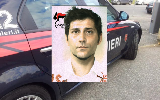 Porta via 120 litri di gasolio dalle motrici in sosta, arrestato 32enne di Castelvetrano