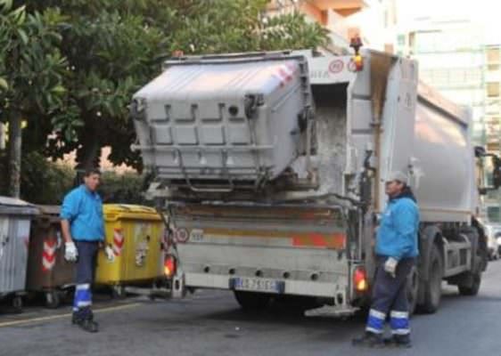 Catania, ritardi nella raccolta dei rifiuti porta a porta. Cantarella: “Abbiamo recuperato”