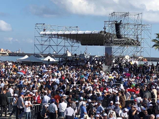 Il Papa arriva in una Palermo blindata: “Mafiosi, cambiate vita o la vostra vita andrà persa” – FOTO