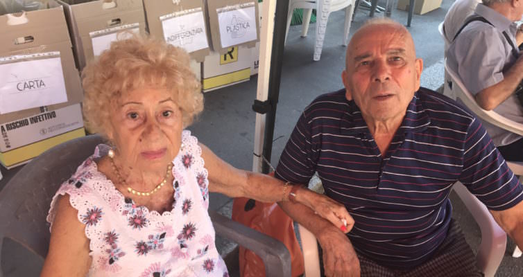 Anziani sfollati dopo crollo ponte Morandi si innamorano. Lei catanese, lui napoletano: “Insieme siamo più forti”