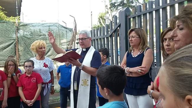 Don Paolo Riccioli incontra gli alunni del “C.D. Fava” di Mascalucia