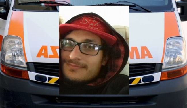 Scontro tra tre auto, muore un 25enne: la vittima è Mattia Lasagnà