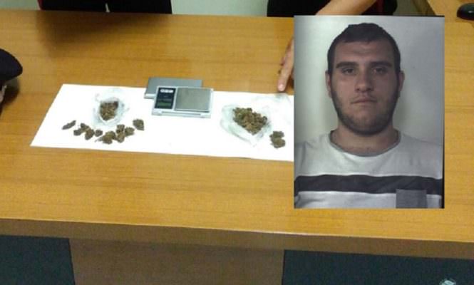 Droga nel mobile portapiatti: in manette un 28enne