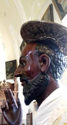 Statua di San Filippo “suda”, si grida al “miracolo” e la Curia di Nicosia apre un’istruttoria