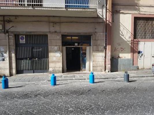 Catania, occupazione illegale di aree pubbliche: nel mirino una rivendita di bombole, un’edicola e un chiosco