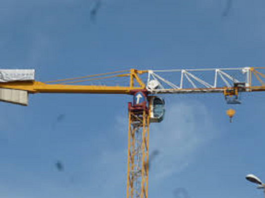 Operaio catanese ferito dopo incidente su piattaforma Eni: aperta inchiesta