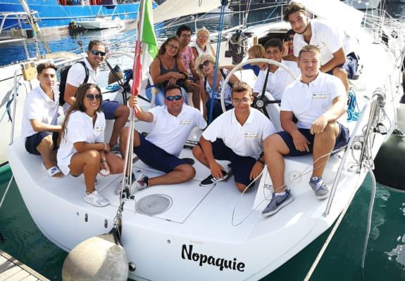 Un giro in barca all’insegna della solidarietà: protagonisti gli studenti del “Duca degli Abruzzi”