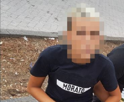 Spaccio al Borghetto Europa di Catania, 60 minorenni con marijuana: scatta aggressione alla polizia