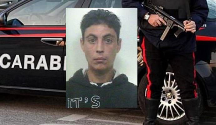 Sorpreso mentre saccheggia sede della Protezione Civile: in manette 33enne