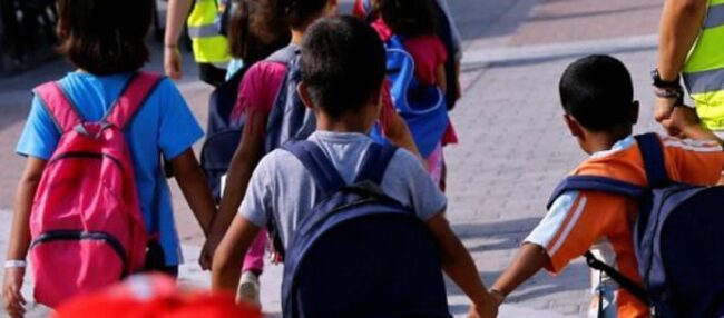 Scuola siciliana si rifiuta di tenere il farmaco salvavita di una bambina diabetica. Genitori denunciano: “Ha rischiato la vita”