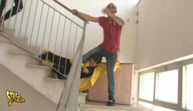Aggredita troupe di Striscia La Notizia: Stefania Petyx finisce in ospedale