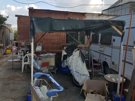 Emergenza abusivismo a Catania: persone benestanti in alloggi popolari e disoccupati costretti a vivere in roulotte in pessime condizioni
