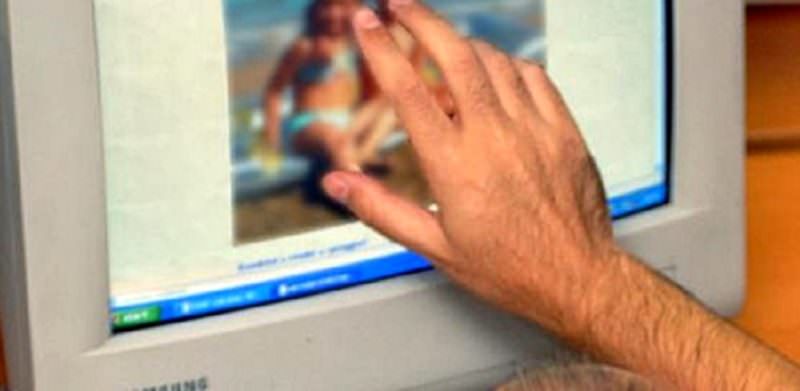 Pedopornografia, giovanissimi catanesi adescati da una coppia di Termini Imerese tramite falsi profili social
