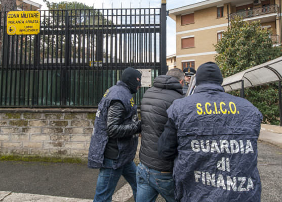 Imprenditori, prestanome, boss: 68 arresti in corso e 80 perquisizioni. I primi dettagli della maxi operazione Imprenditori, prestanome, boss: 68 arresti in corso e 80 perquisizioni. I primi dettagli della maxi operazione