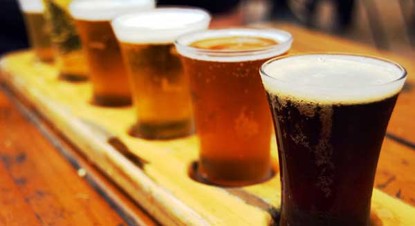 Rapina con sparatoria al Beer Fest di Catania: ferito un amico del titolare