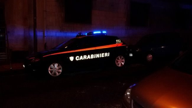 Grosso giro di spaccio di droga nel Catanese: i carabinieri li arrestano