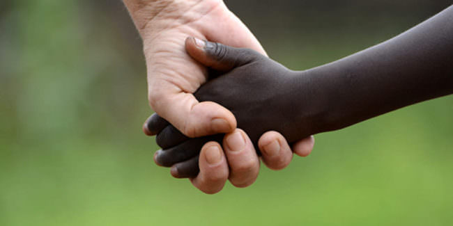 Adozione, quanta burocrazia! L’amore non basta, ma il bambino è al centro della richiesta