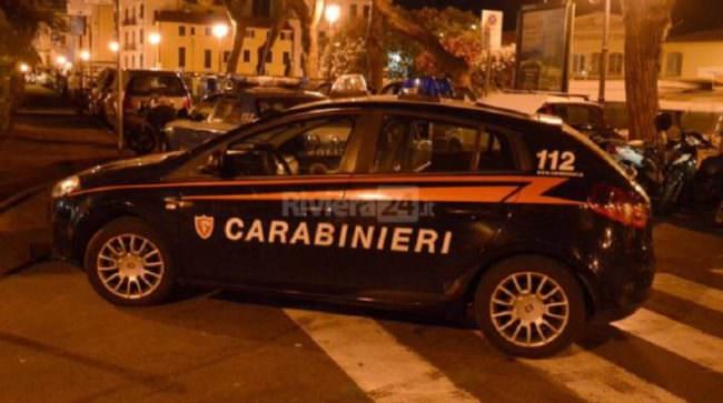 Scavalca la ringhiera e fa un volo di 8 metri, 45enne tenta il suicidio da Fonte Aretusa