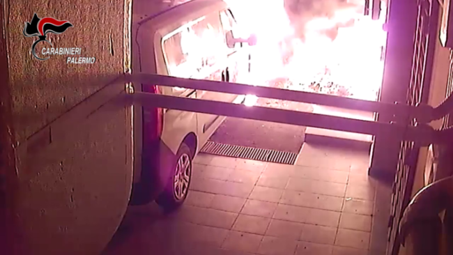 Mafia, 10 arresti a Cosa Nostra per estorsione: NOMI e VIDEO