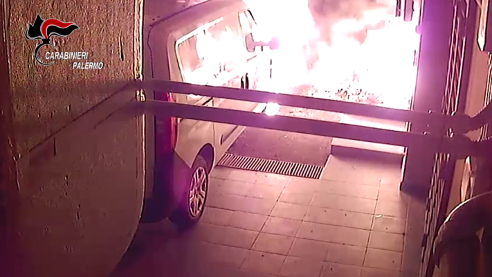Mafia, 10 arresti a Cosa Nostra per estorsione: NOMI e VIDEO