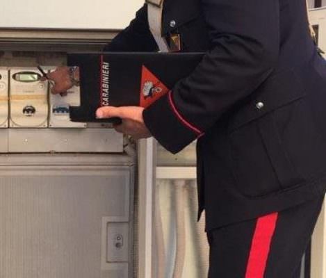 Catania, case occupate e allacci abusivi: edificio del centro storico nel “mirino” della polizia Catania, case occupate e allacci abusivi: edificio del centro storico nel “mirino” della polizia