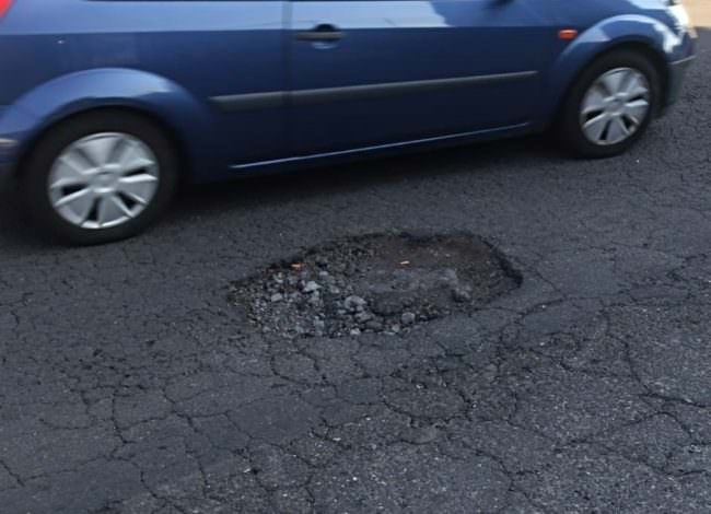 Catania sprofonda fra le buche: il Comitato spontaneo “Terranostra” chiede intervento – FOTO
