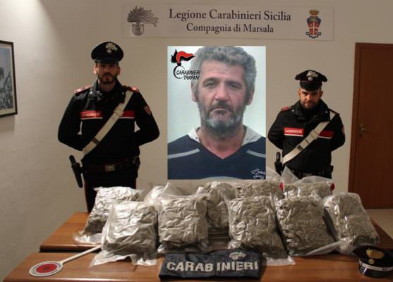 Marijuana occultata nell’auto a noleggio: arrestato 45enne per detenzione di sostanze stupefacenti