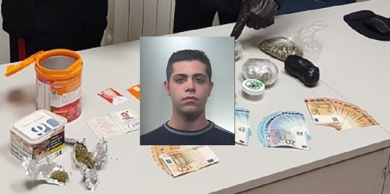 Oltre mezzo chilo di marijuana in casa: in manette 26enne. In casa rinvenuti oltre 2mila euro