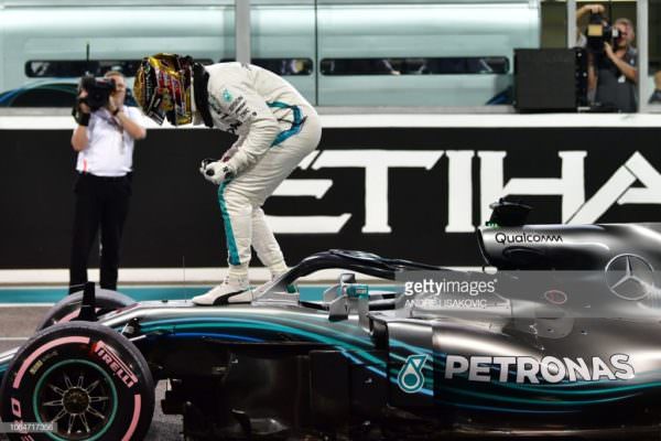 GP Abu Dhabi: Lewis Hamilton sul gradino più alto del podio