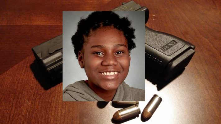 “Mamma mi hanno sparato”, pallottola vagante uccide 13enne mentre guarda la televisione