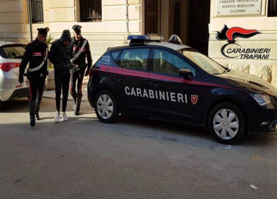 Arrestato nel Trapanese il giovane rapinatore palermitano