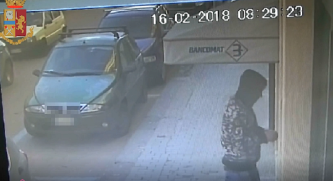 Ricettazione di preziosi, furti e sottrazione di beni ad anziano: maxi blitz, arrestato gruppo di rumeni
